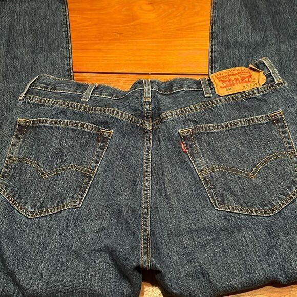 Levi’s 501 Jeans - Picture 1 of 11